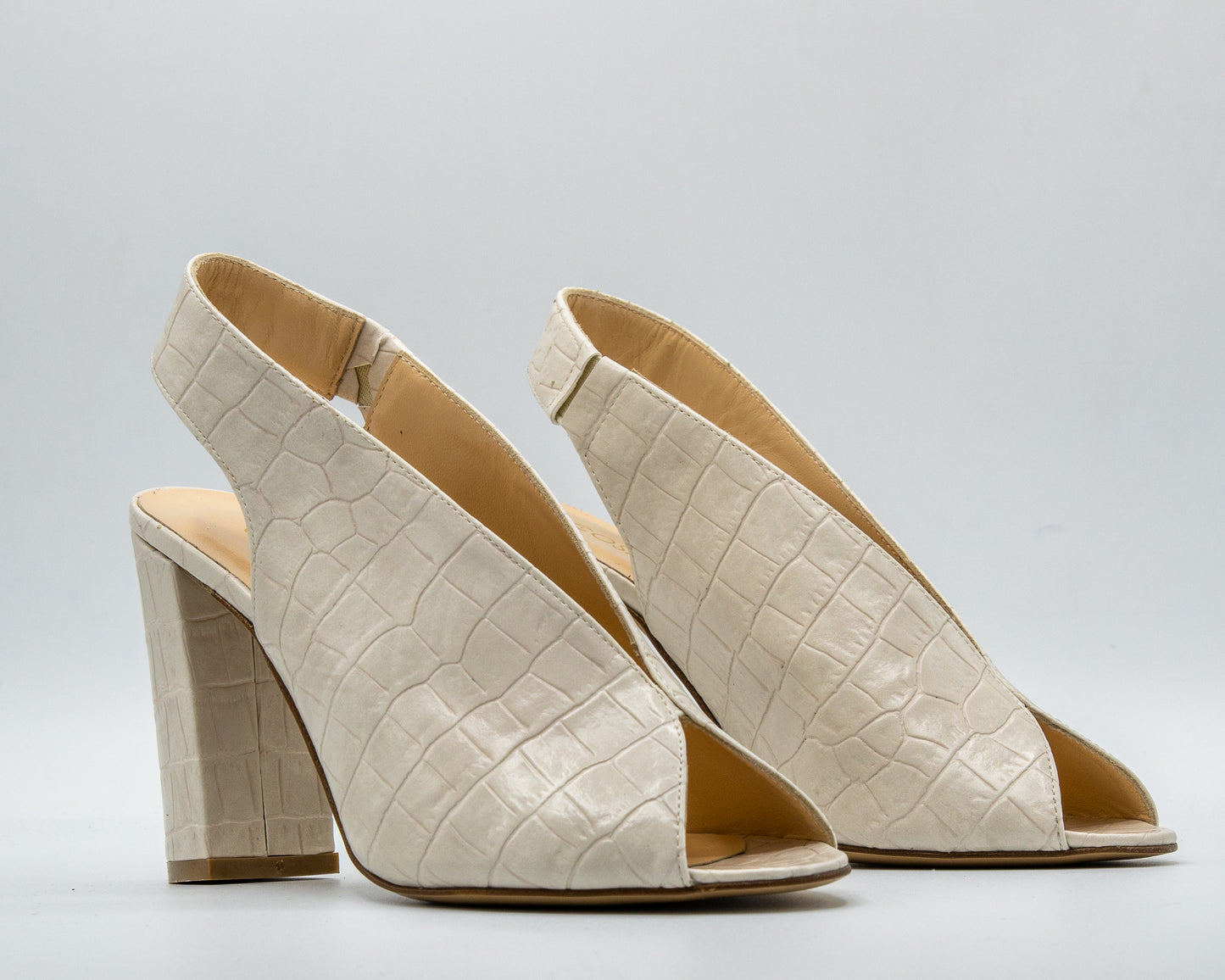 Sandalo Peep-Toe : Eleganza Cocco Chic