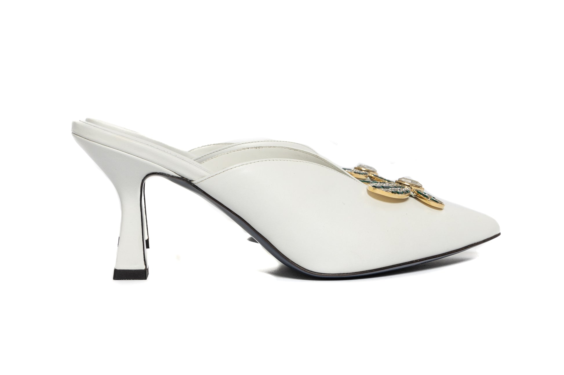 Mules Fly Jewel Cosmina Suçiu in pelle bianca con accessorio floreale gioiello e tacco basso 5 cm, ideale per sposa.